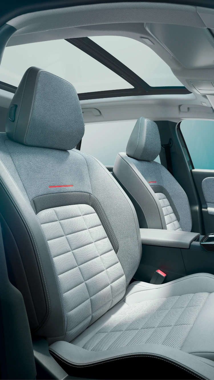 Сидіння підвищеного комфорту у салоні Citroën C5 Aircross